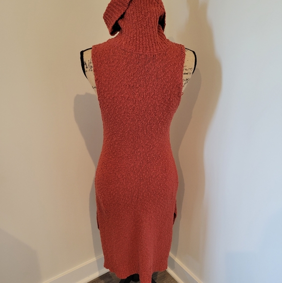 Guess Sleeveless Turtleneck knit Sweater - Picture 8 of 16